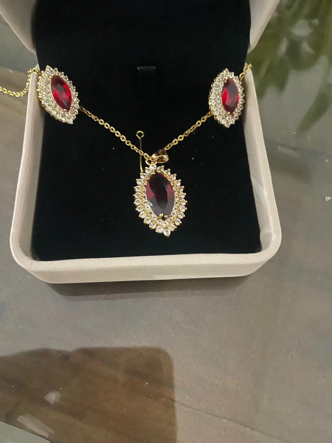 بدلیجات رنگ ثابت|بدلیجات|کرج, برغان|دیوار