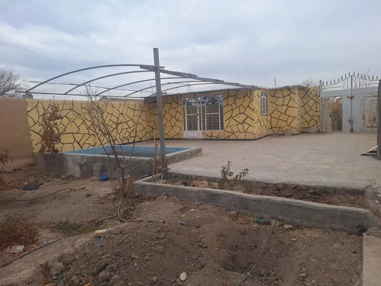 باغ|فروش دفتر صنعتی، کشاورزی، تجاری|لنجان, |دیوار