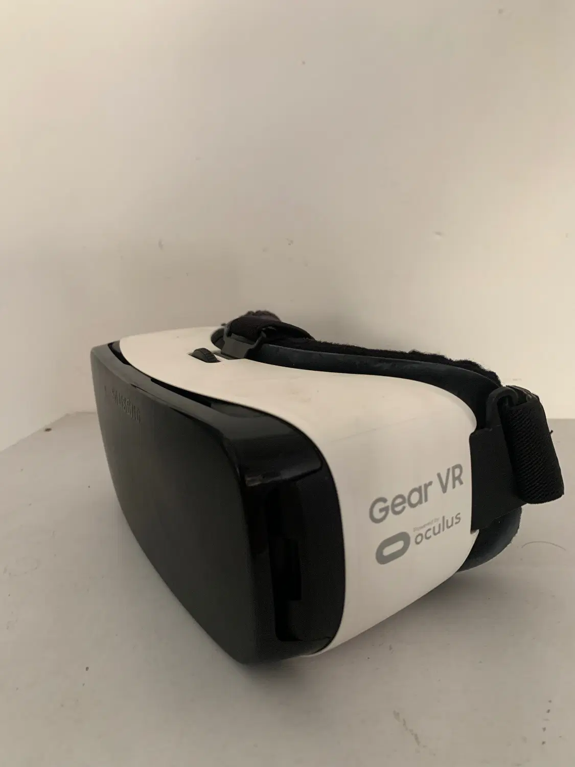 Gear vr|لوازم جانبی موبایل و تبلت|اندیشه, اندیشه فاز ۱|دیوار