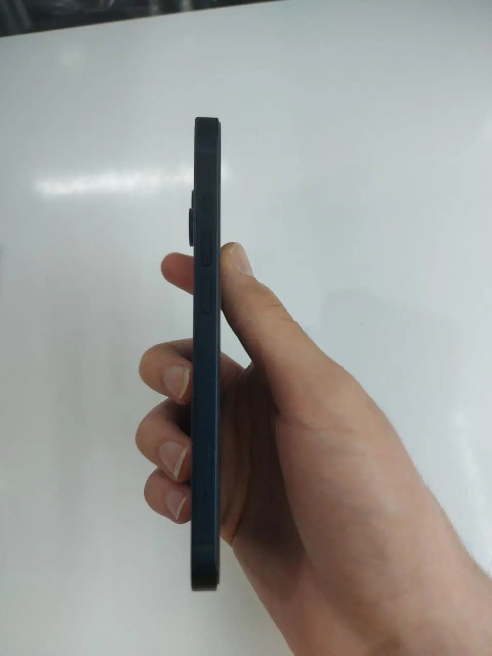 iPhone 13|موبایل|برخوار, |دیوار