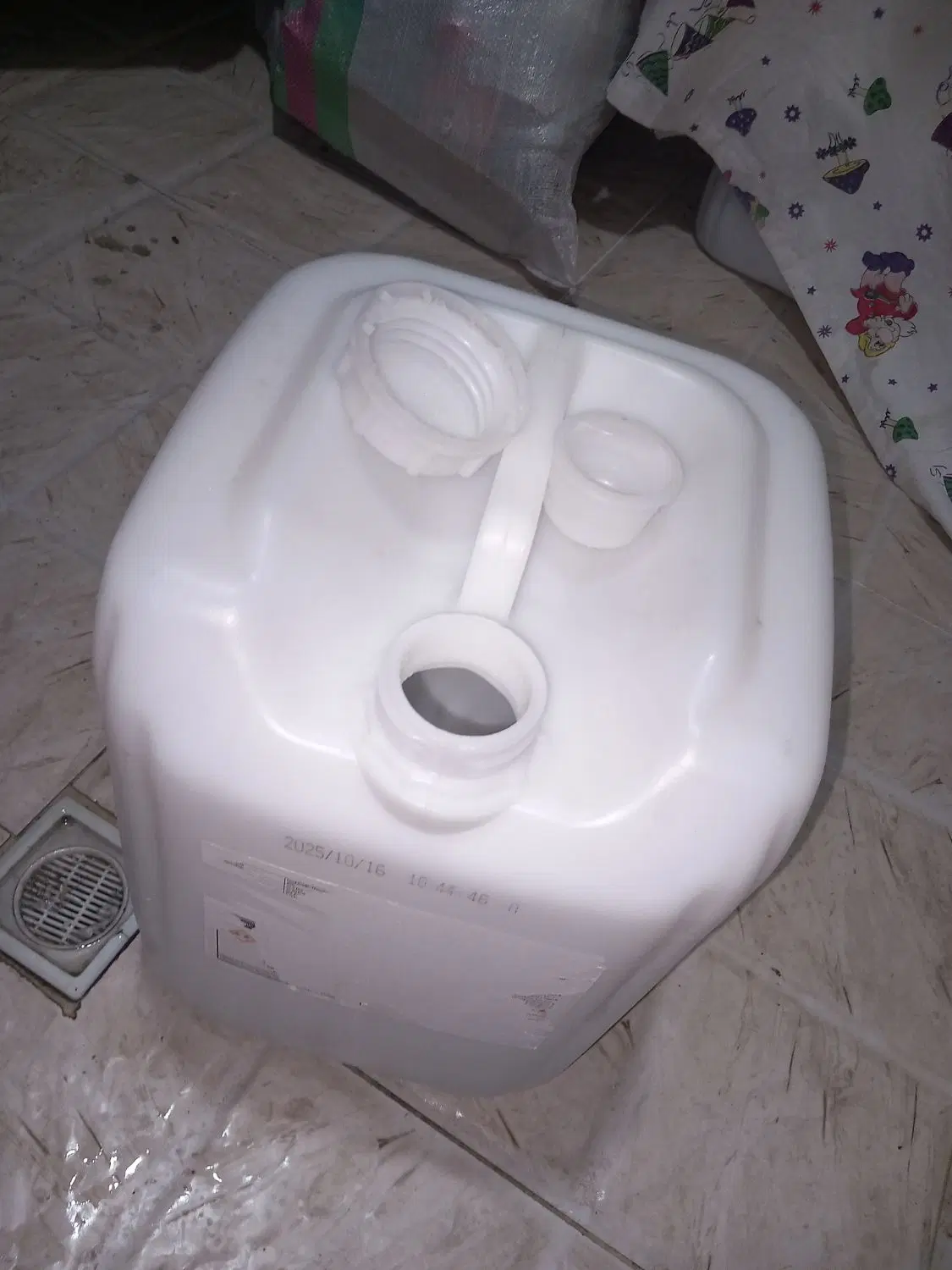 دبه|ظروف نگهدارنده، پلاستیکی، یک‌بارمصرف|کرمانشاه, |دیوار