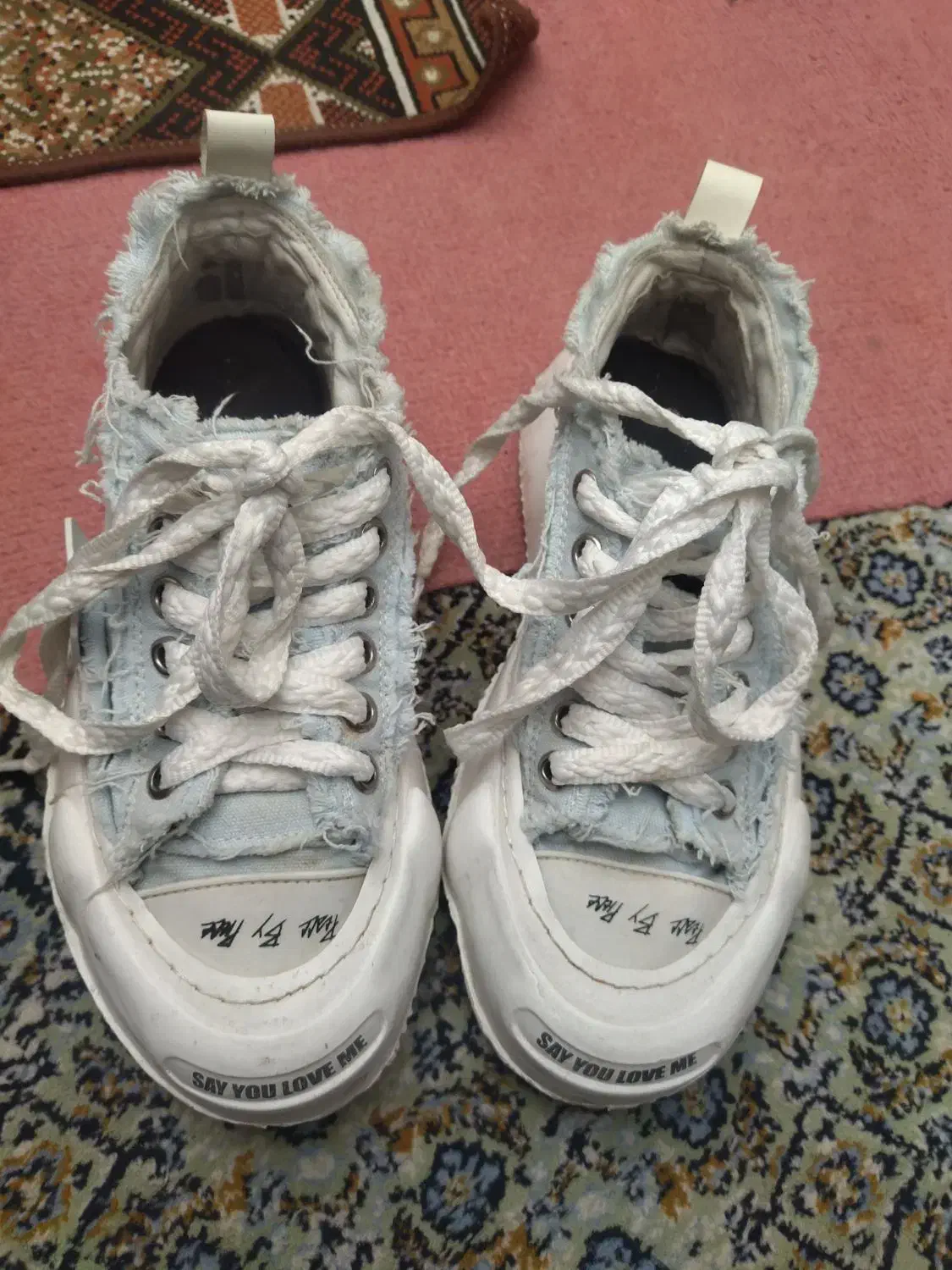 کفش|کیف، کفش، کمربند|اردبیل, |دیوار