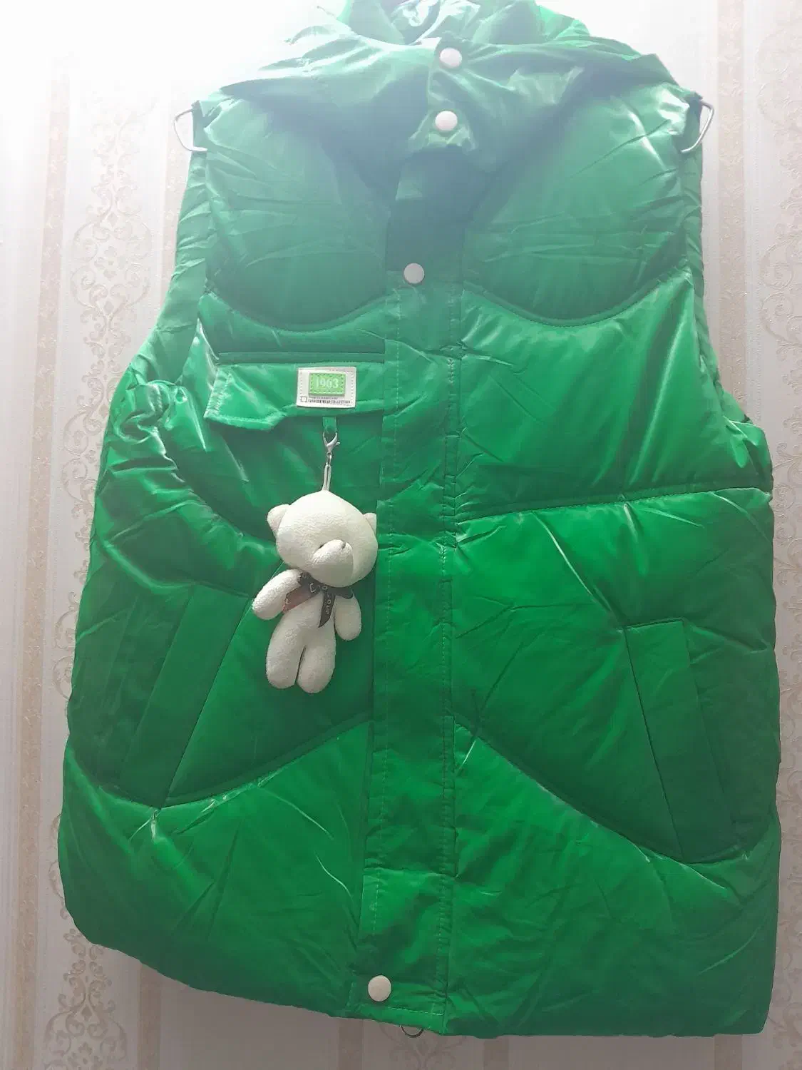 پافر نونو|لباس|سبزوار, فقیه سبزواری|دیوار