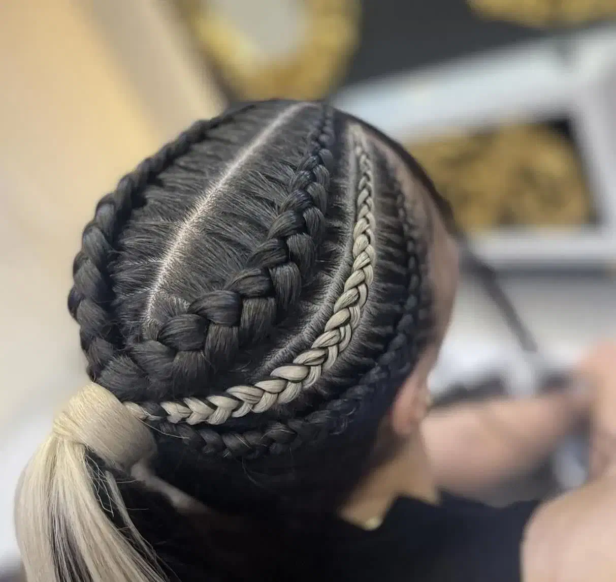 شنیون و میکاپ|خدمات آرایشگری و زیبایی|جهرم, |دیوار