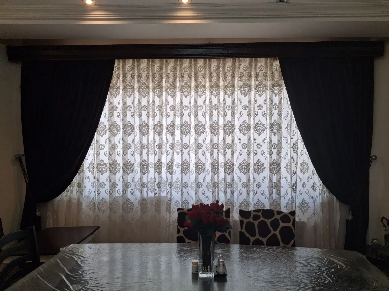 پرده|پرده، رانر، رومیزی|رشت, منظریه|دیوار