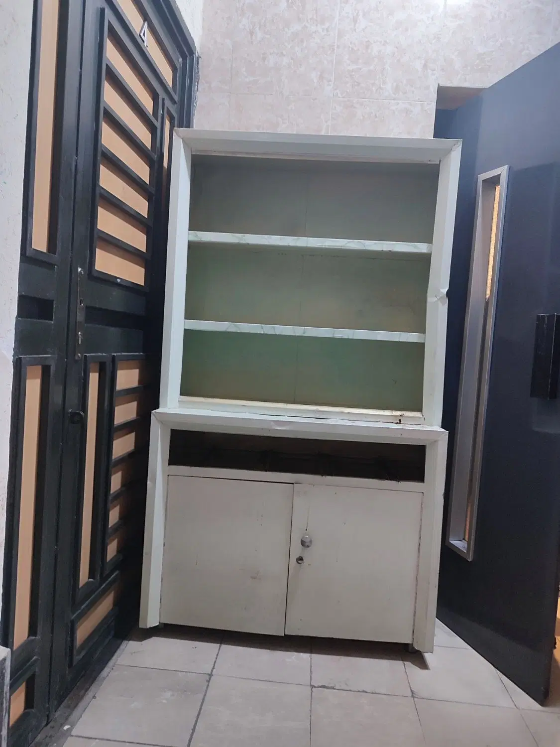 کمد|جاکفشی، کمد، دراور|شیراز, وصال|دیوار