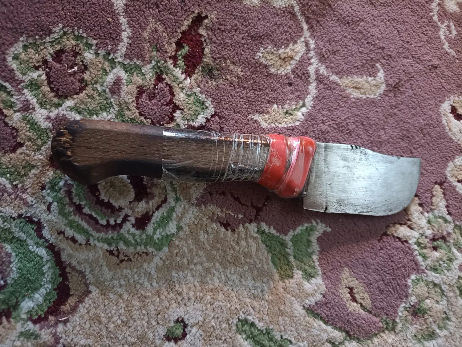 چاقو|ظروف پخت‌وپز|سبزوار, هفت تیر|دیوار