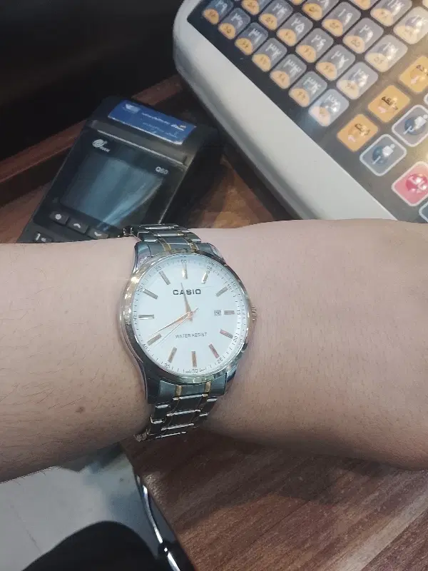 ساعت نو|ساعت|بناب, |دیوار