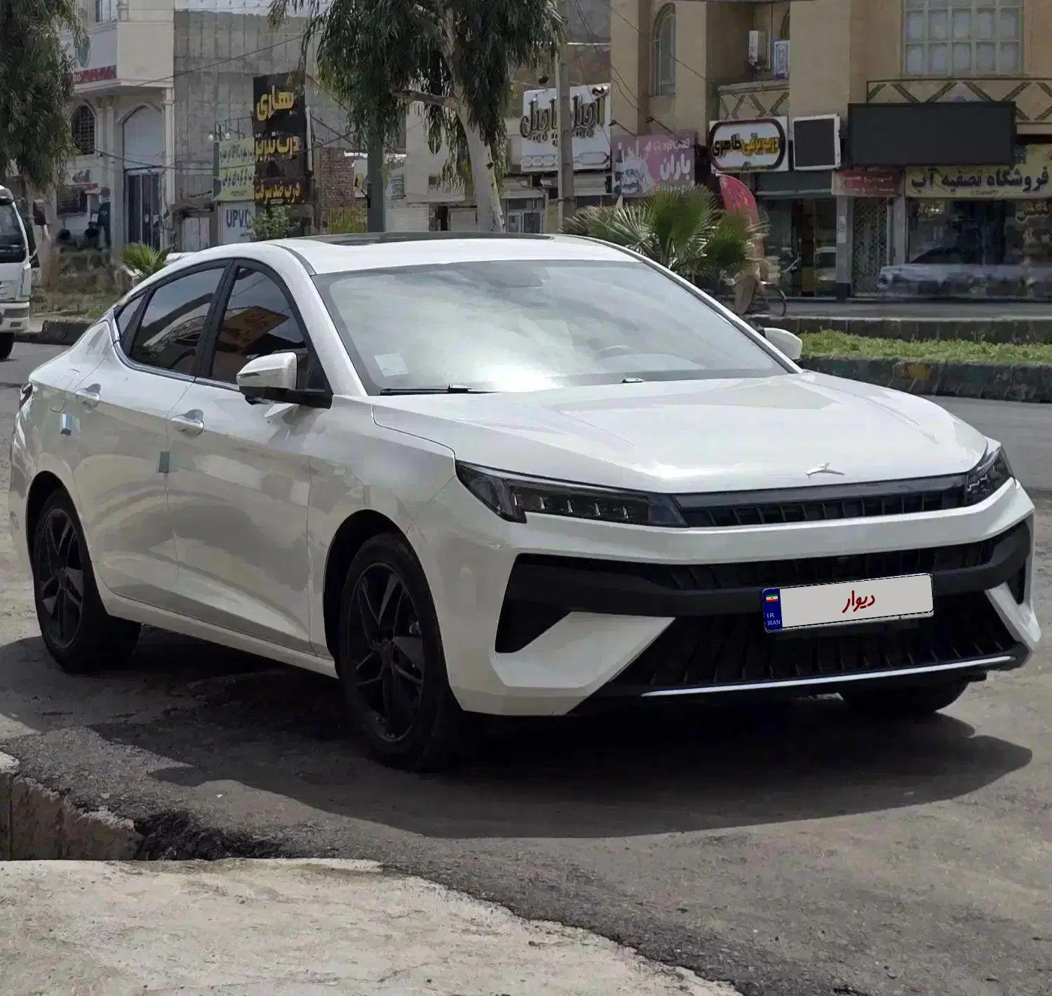 kmc j7سفید|خودرو سواری و وانت|زاهدان, |دیوار