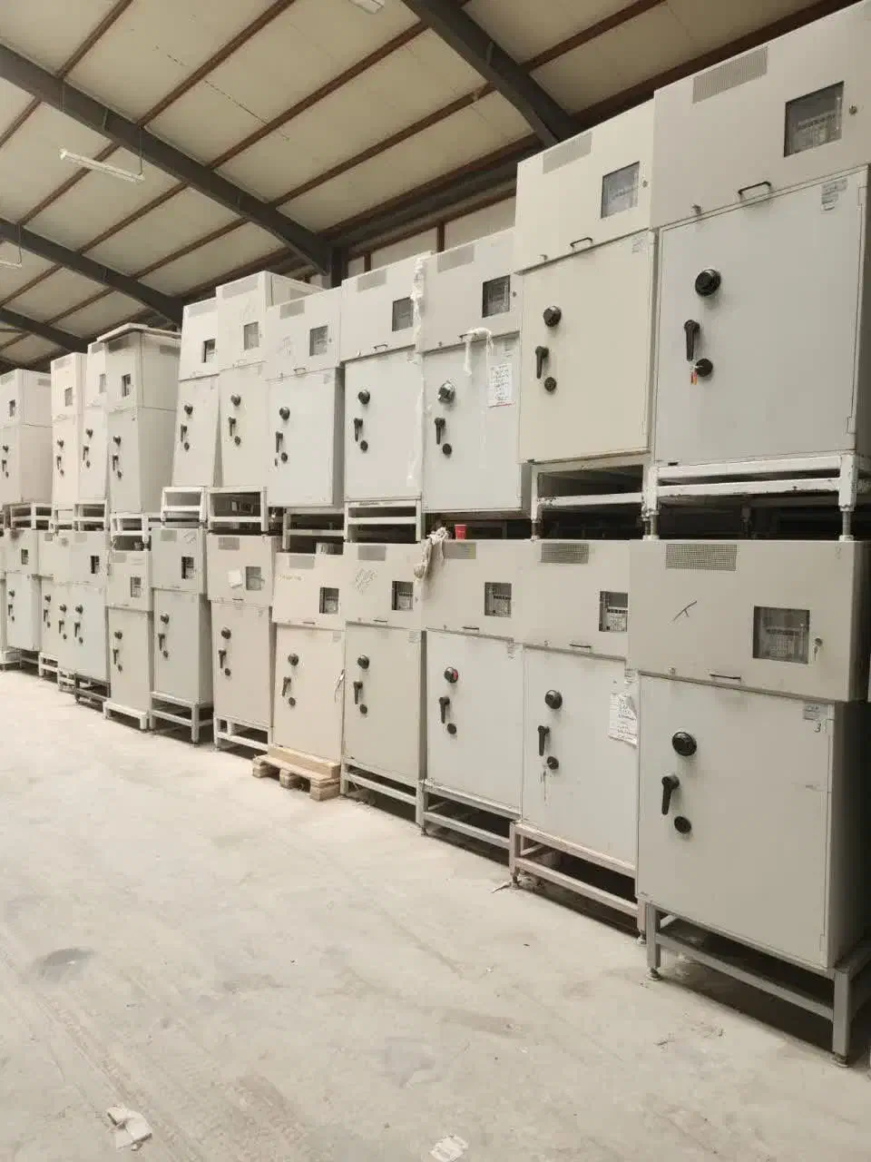 cashles swopi بانکی|ابزارآلات|شیراز, آبیاری|دیوار