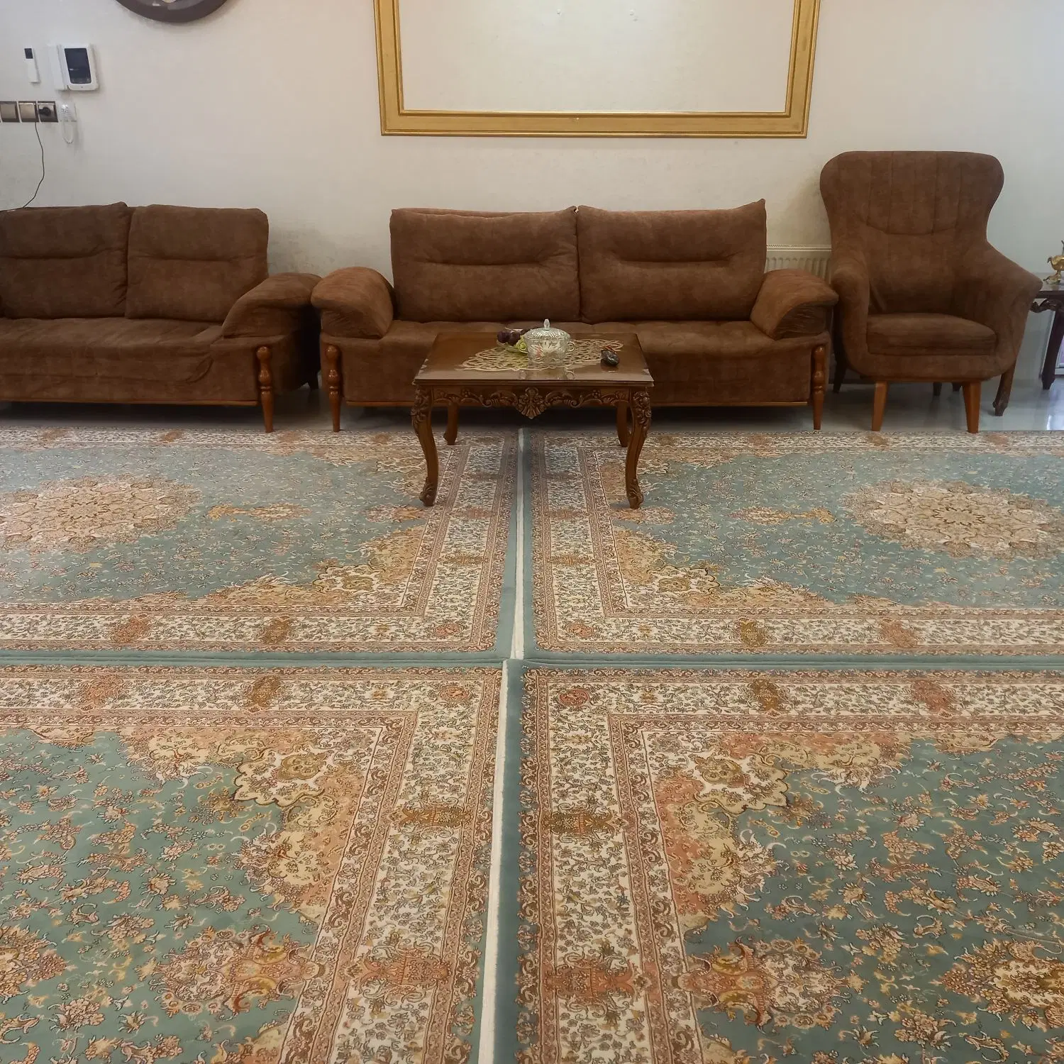 مبل|مبلمان خانگی و میز عسلی|گرمی, |دیوار