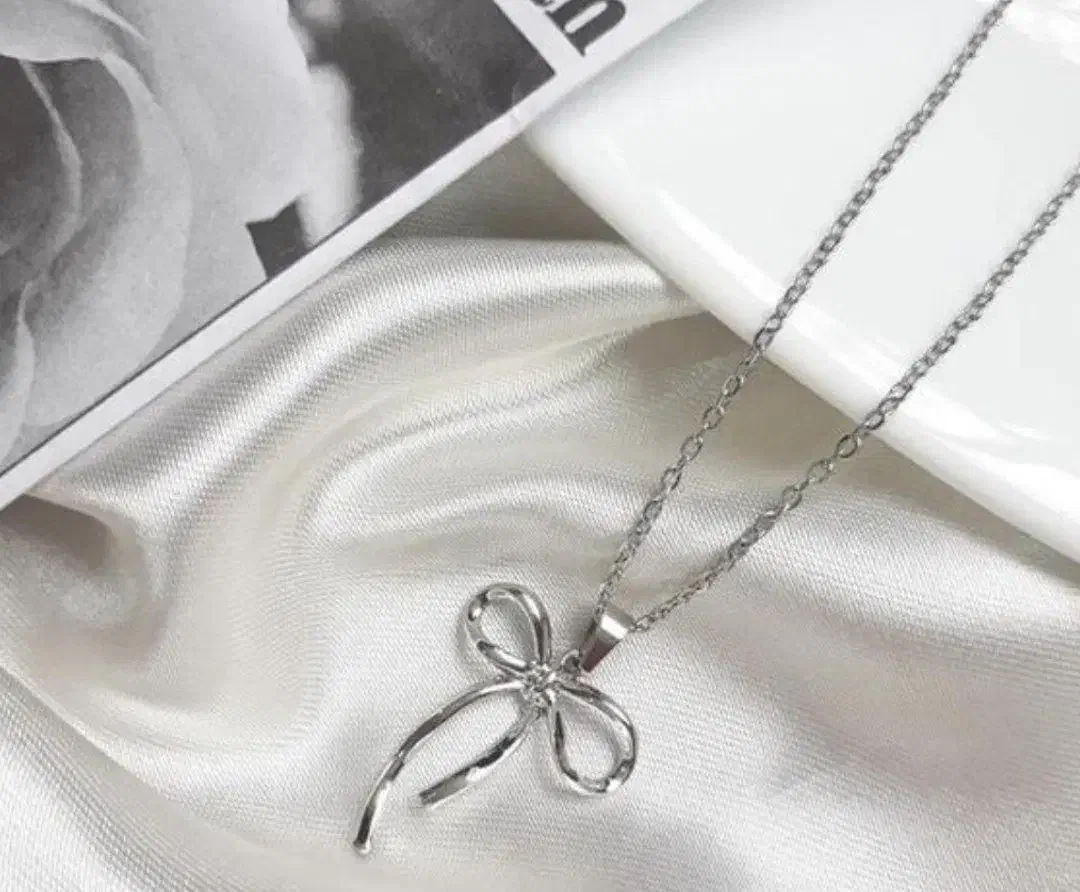 گردنبند پاپیون|بدلیجات|مشهد, شهید قربانی|دیوار