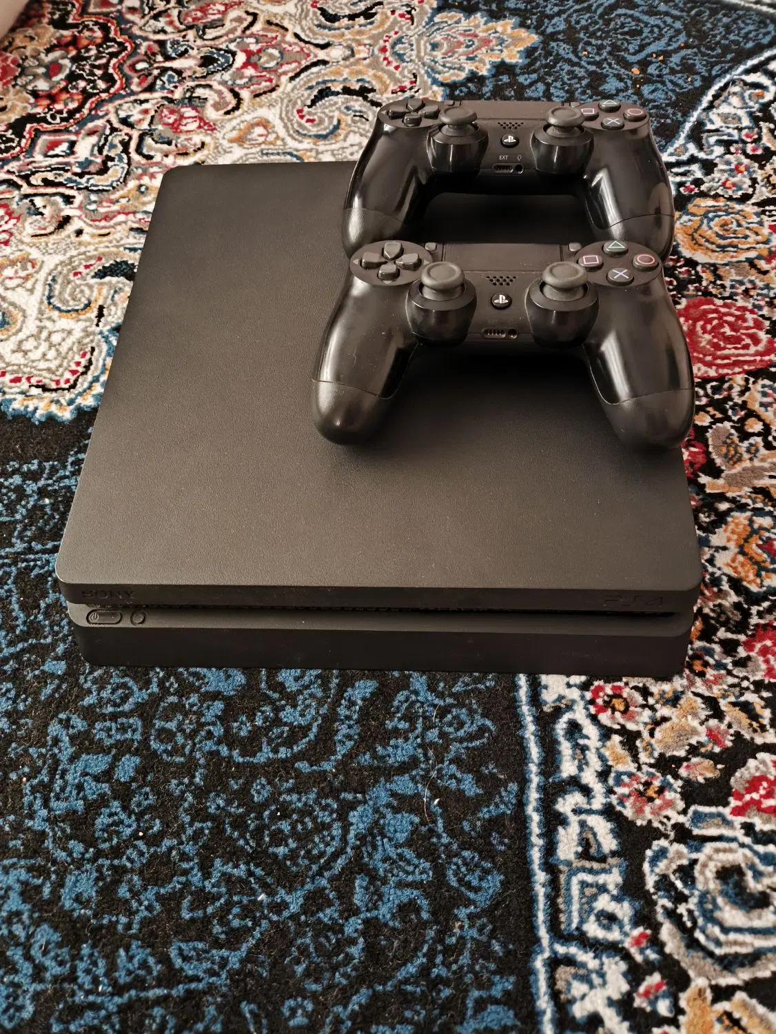 ps4|کنسول، بازی ویدئویی و آنلاین|شیراز, کوشک میدان|دیوار