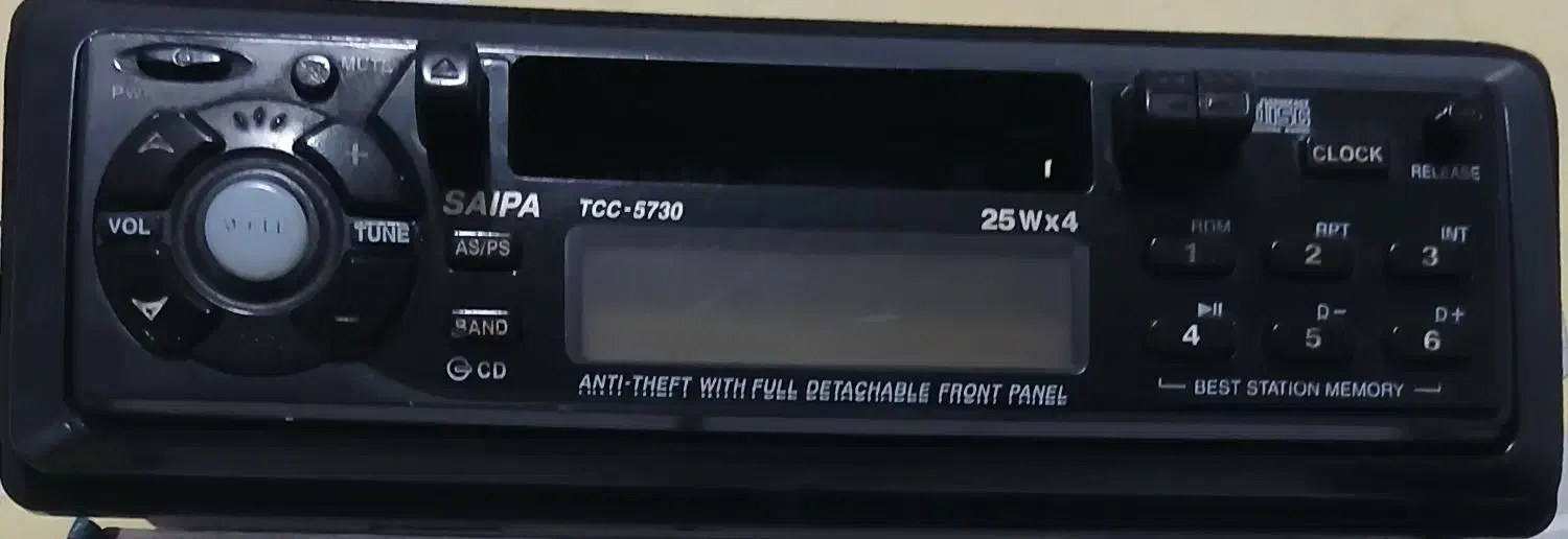 رادیو پخش قدیمی پراید|صوتی و تصویری|رشت, پیرکلاچای|دیوار