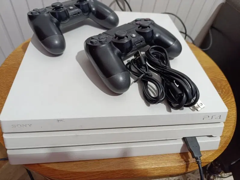 Ps4 pro|کنسول، بازی ویدئویی و آنلاین|اهواز, اسلام آباد شرقی|دیوار