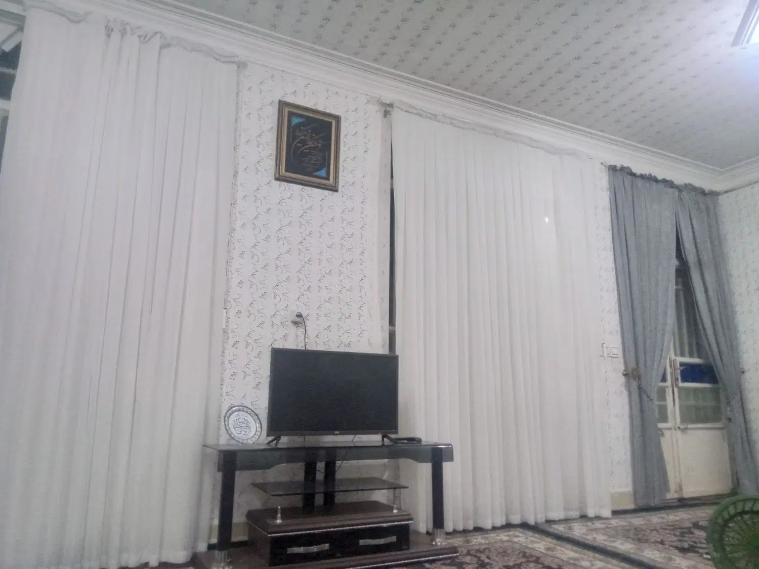 پرده|پرده، رانر، رومیزی|زاوه, |دیوار