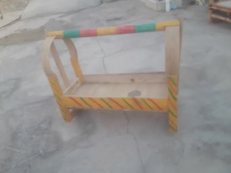 تهته|تخت و صندلی بچه|بهبهان, |دیوار