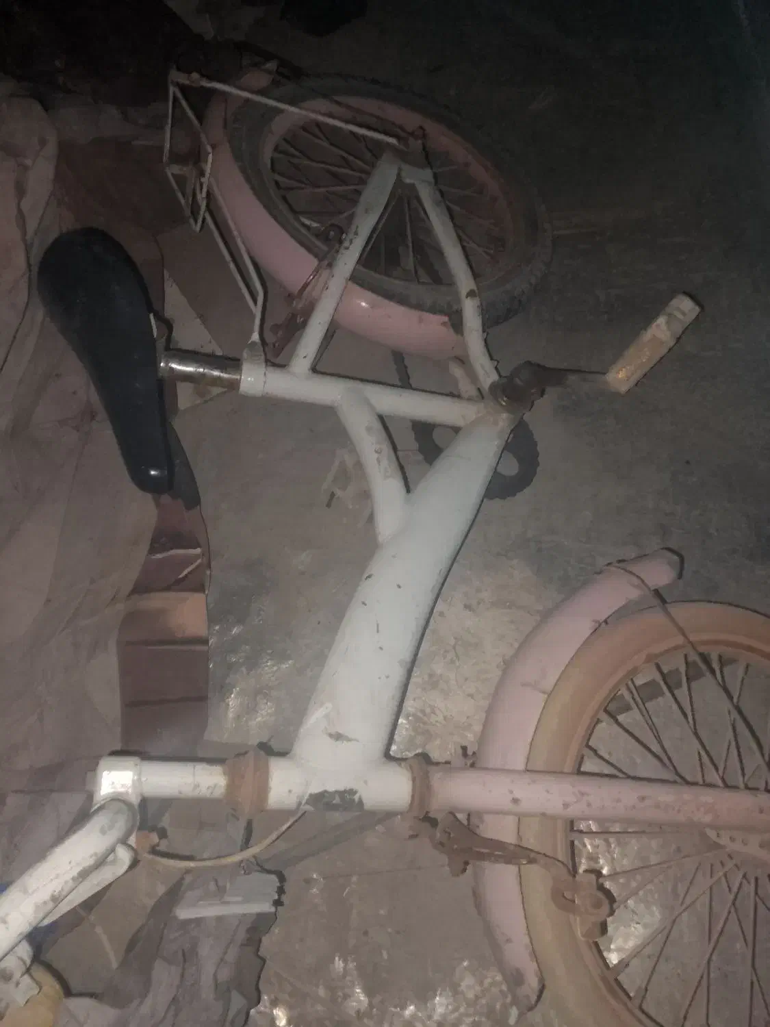 ۲عدد دوچرخه|دوچرخه، اسکیت، اسکوتر|امیدیه, |دیوار