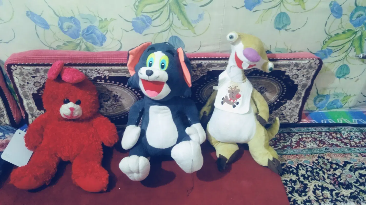 عروسک|اسباببازی بچه|کرمان, |دیوار