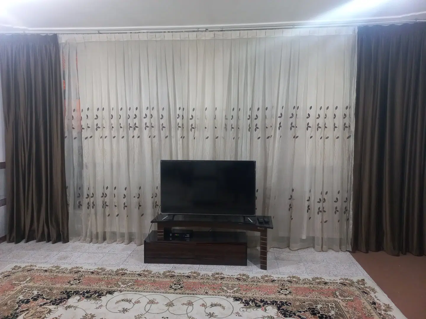 پرده|پرده، رانر، رومیزی|چوار, |دیوار