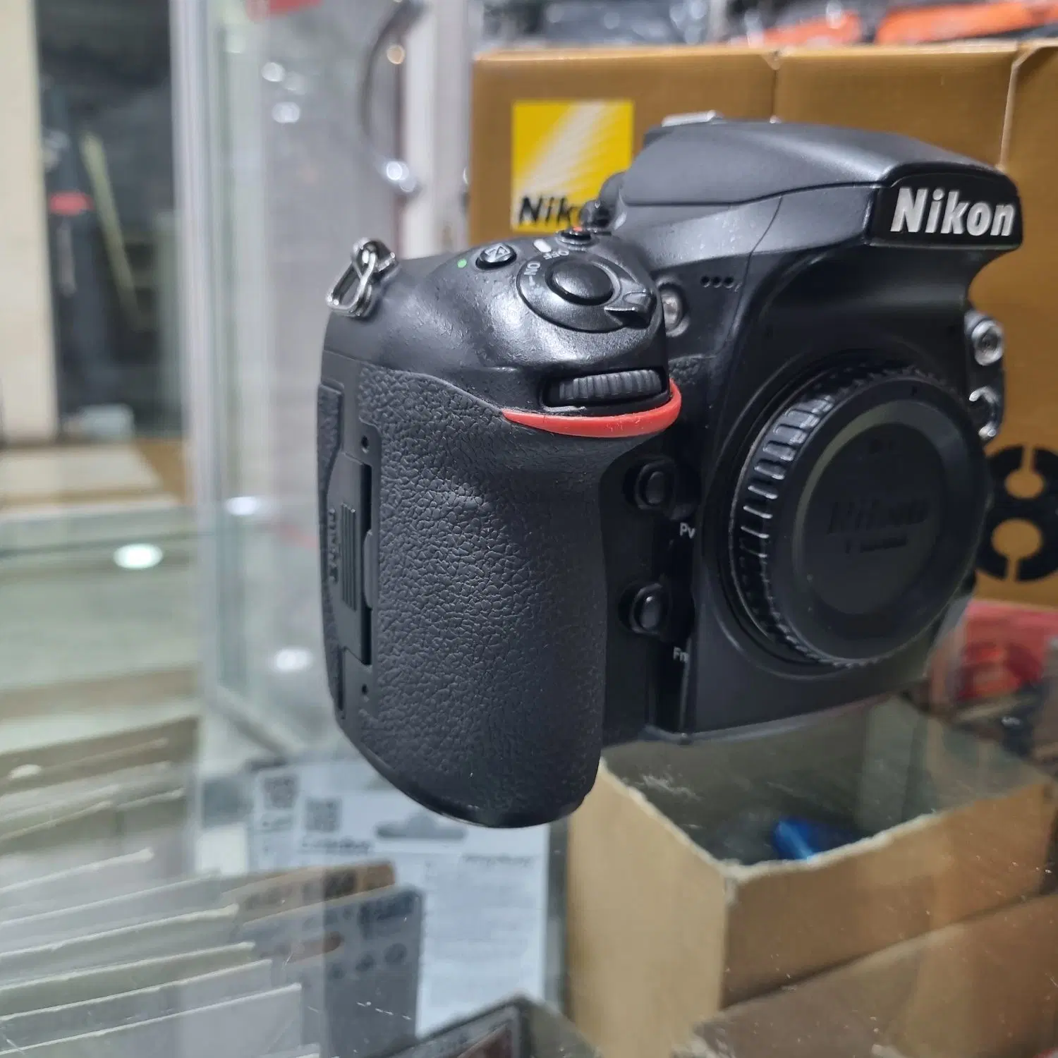 Nikon D810|دوربین عکاسی و فیلمبرداری|تهران, چوب تراش|دیوار