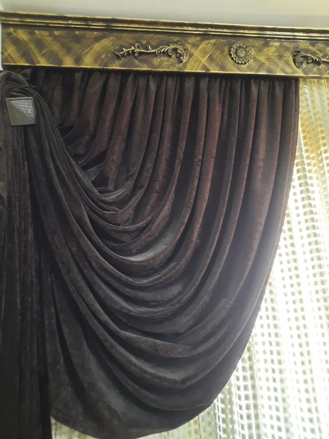 پرده|پرده، رانر، رومیزی|بهنمیر, |دیوار