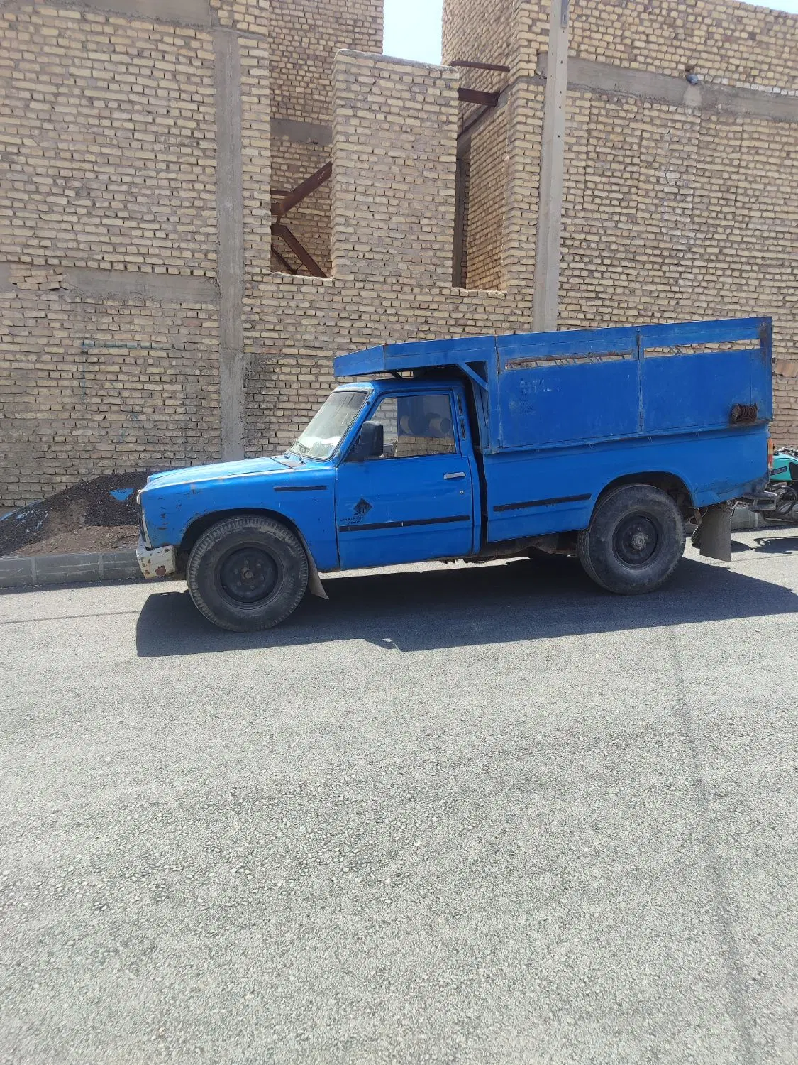 نیسان|خودرو سواری و وانت|میبد, |دیوار