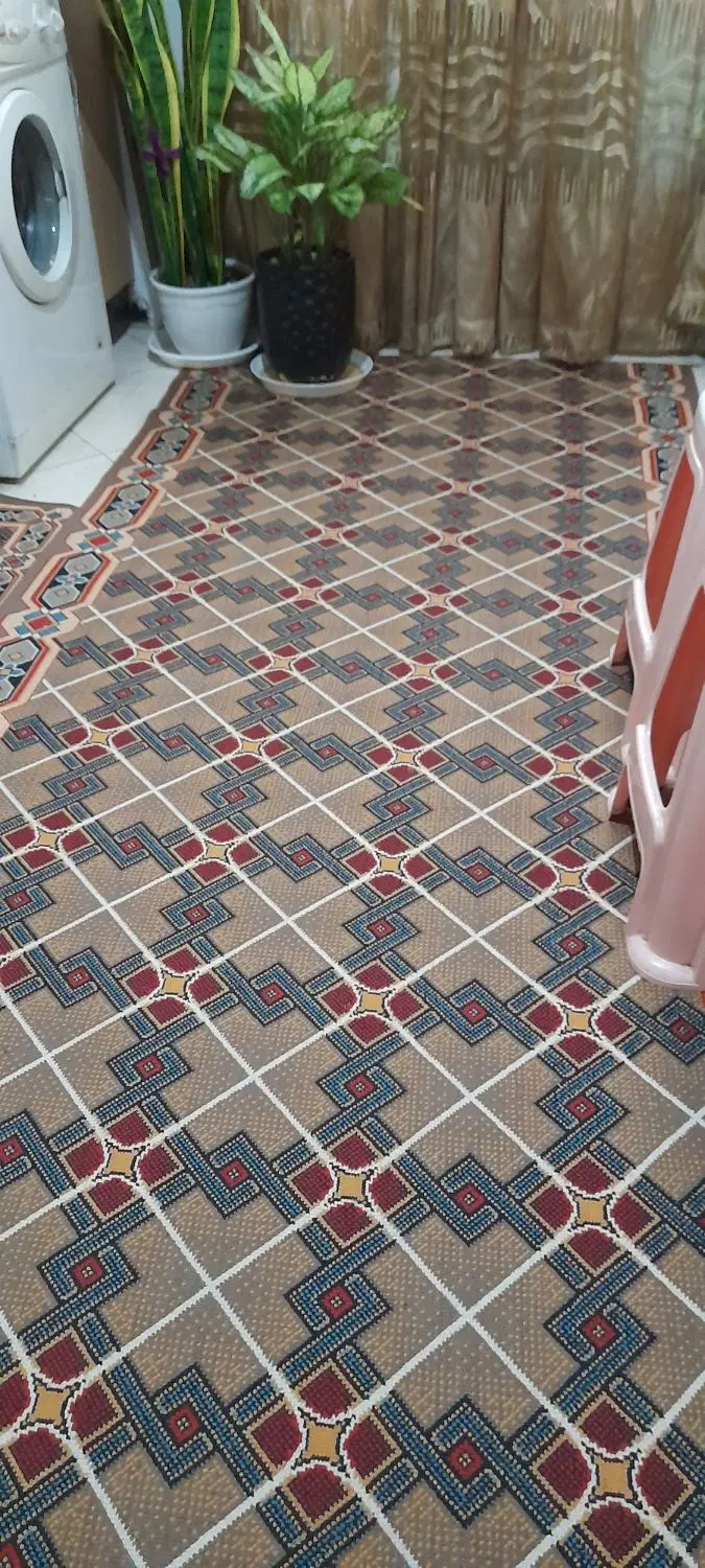 گلیم|فرش|مشهد, پروین اعتصامی|دیوار