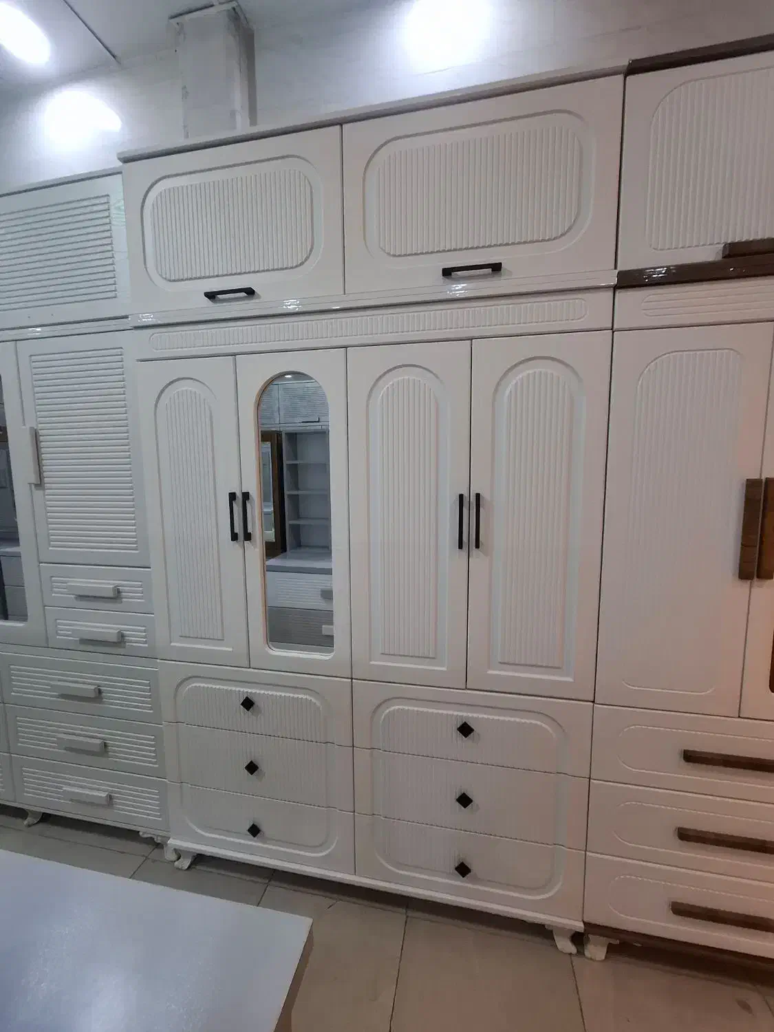 کمد آمین|جاکفشی، کمد، دراور|ساوه, |دیوار