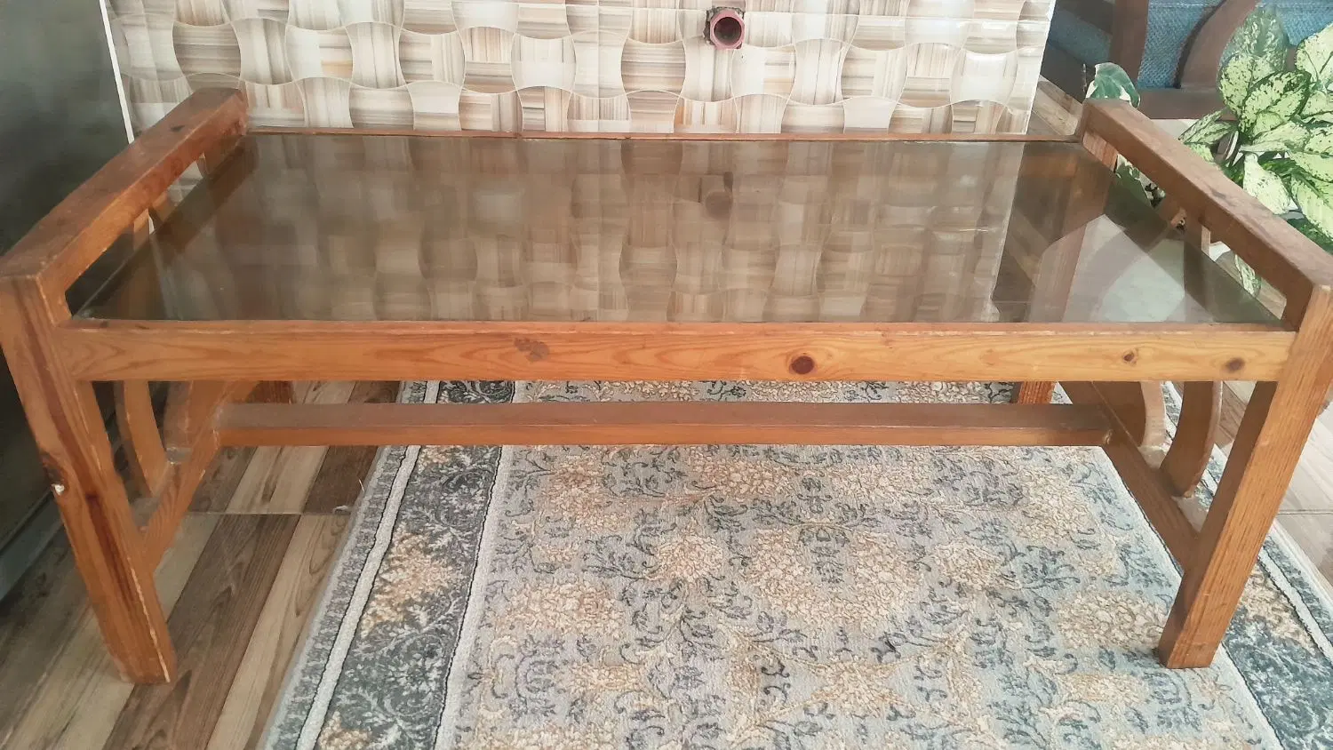 میز|مبلمان خانگی و میز عسلی|آستانه اشرفیه, |دیوار