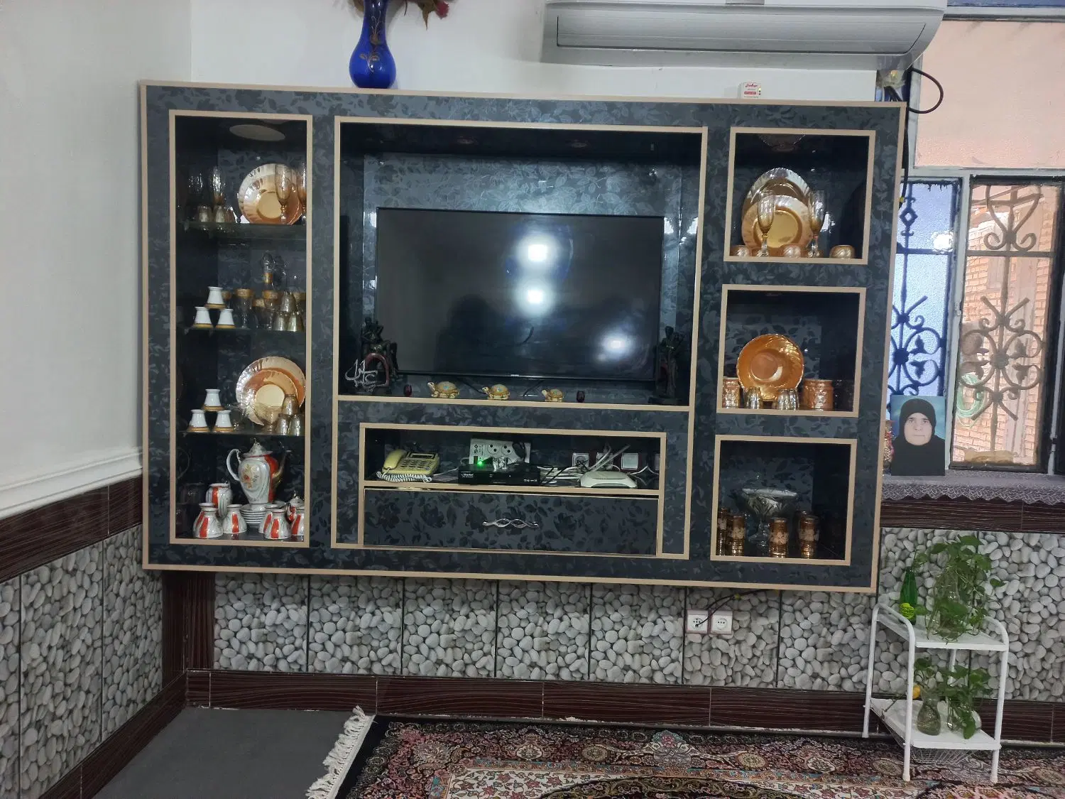 دکور.|بوفه، ویترین، کنسول|دیلم, |دیوار