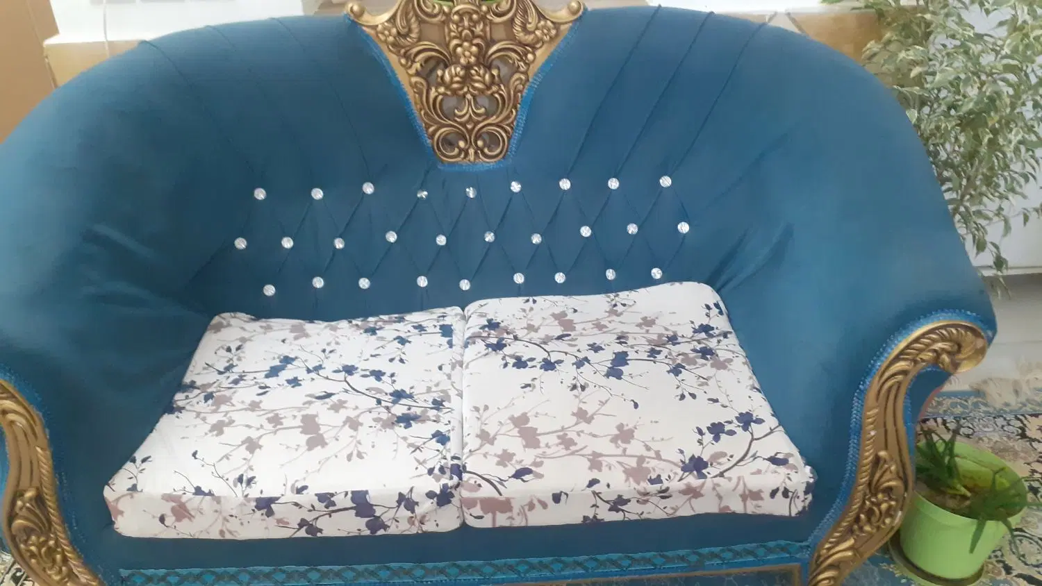 مبلمان|مبلمان خانگی و میز عسلی|میبد, |دیوار
