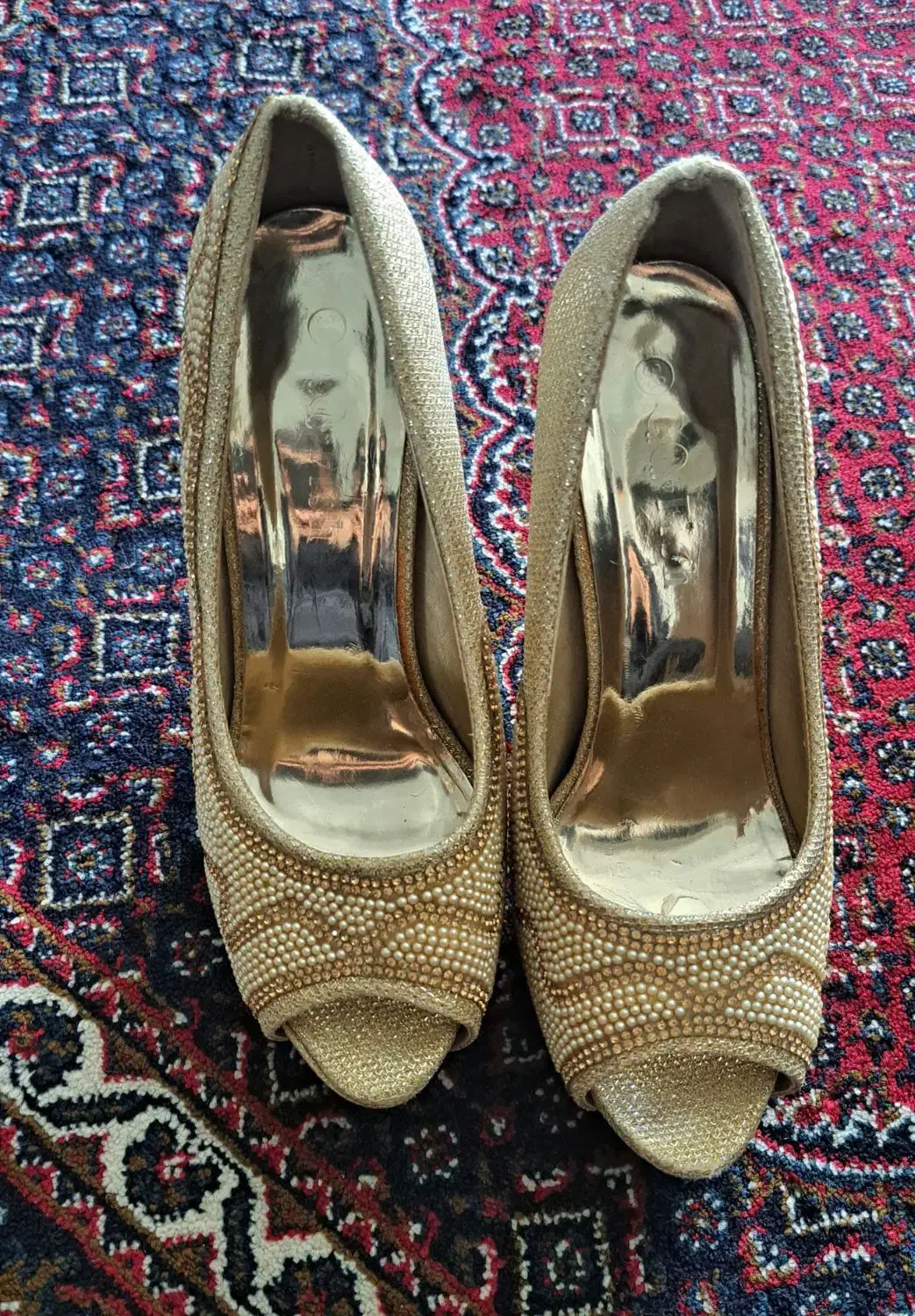 کفش نو|کیف، کفش، کمربند|جوانرود, |دیوار