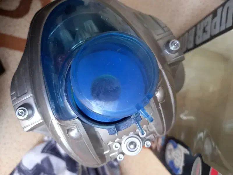 آدم آهنی|اسباببازی بچه|قم, شاه ابراهیم|دیوار