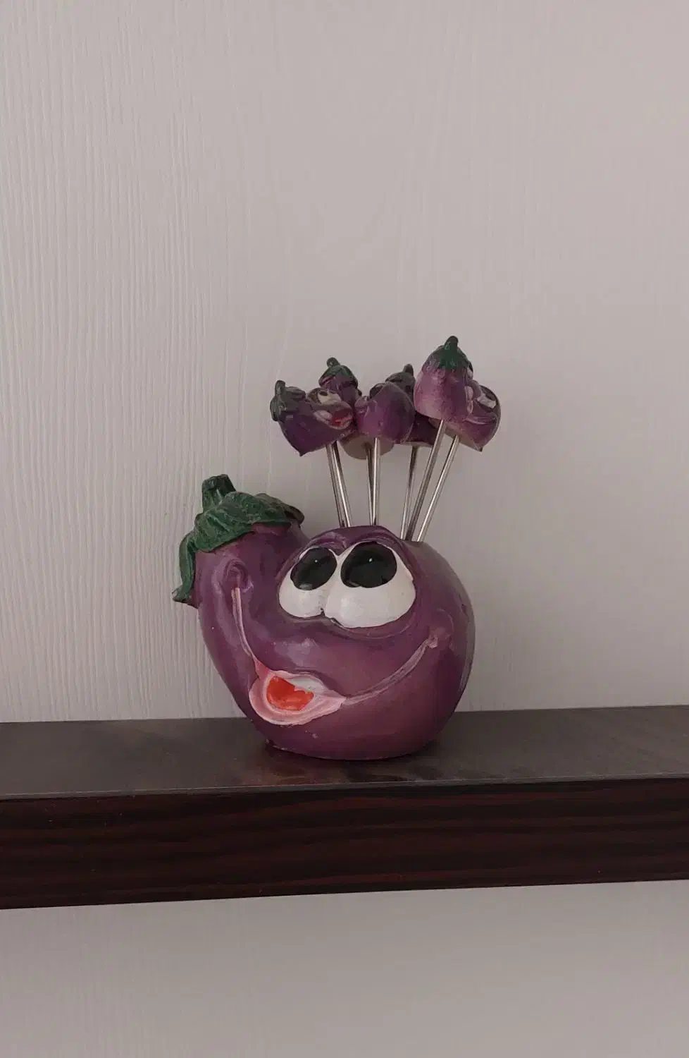 دکوری|مجسمه، تندیس، ماکت|رباط‌کریم, رباط‌کریم|دیوار