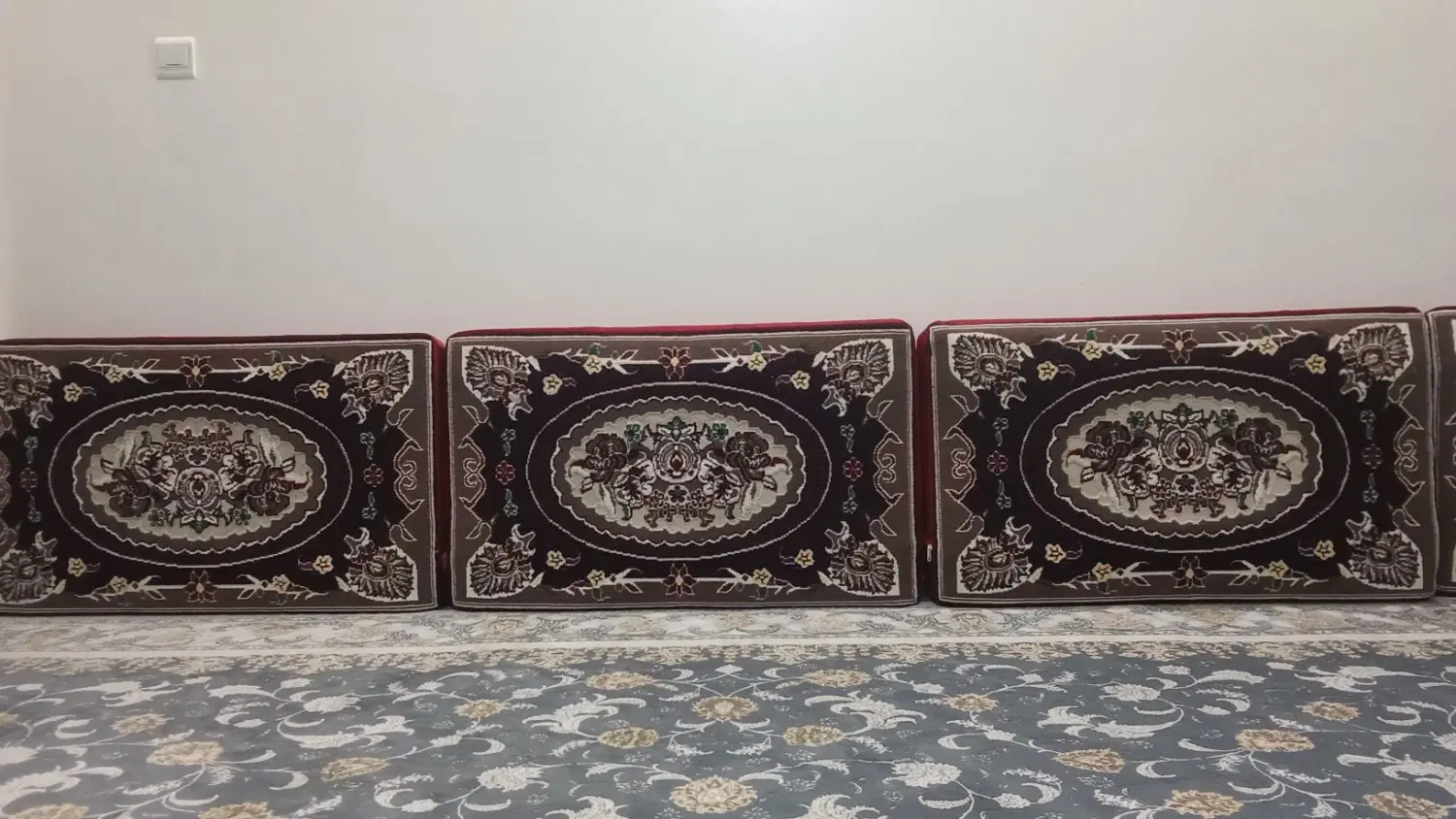 پشتی|پشتی|نسیمشهر, |دیوار