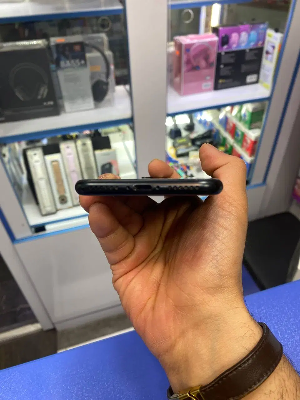 iphone se2020|موبایل|بندر انزلی, پردیس|دیوار