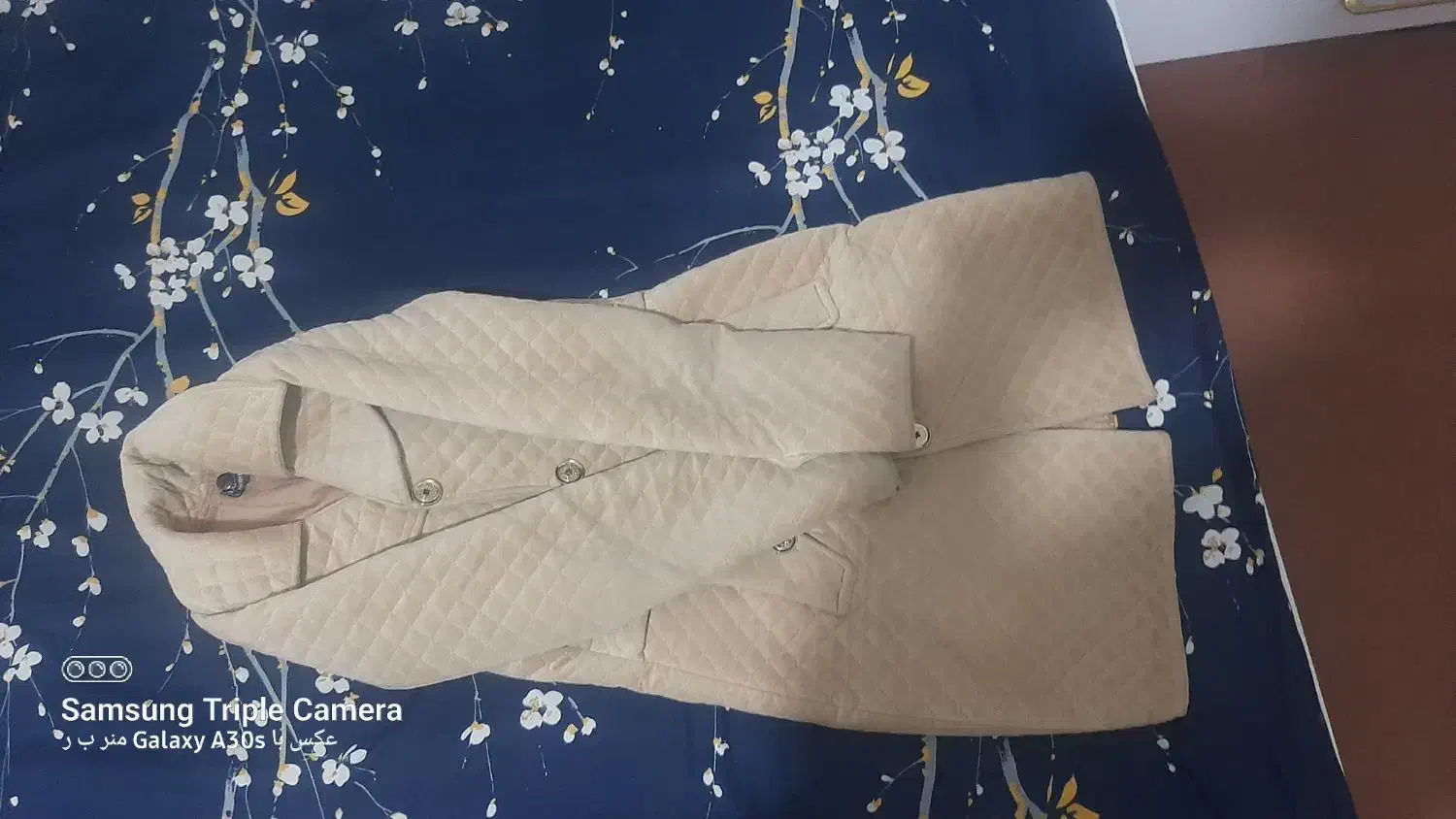 پالتو|لباس|بیرجند, |دیوار