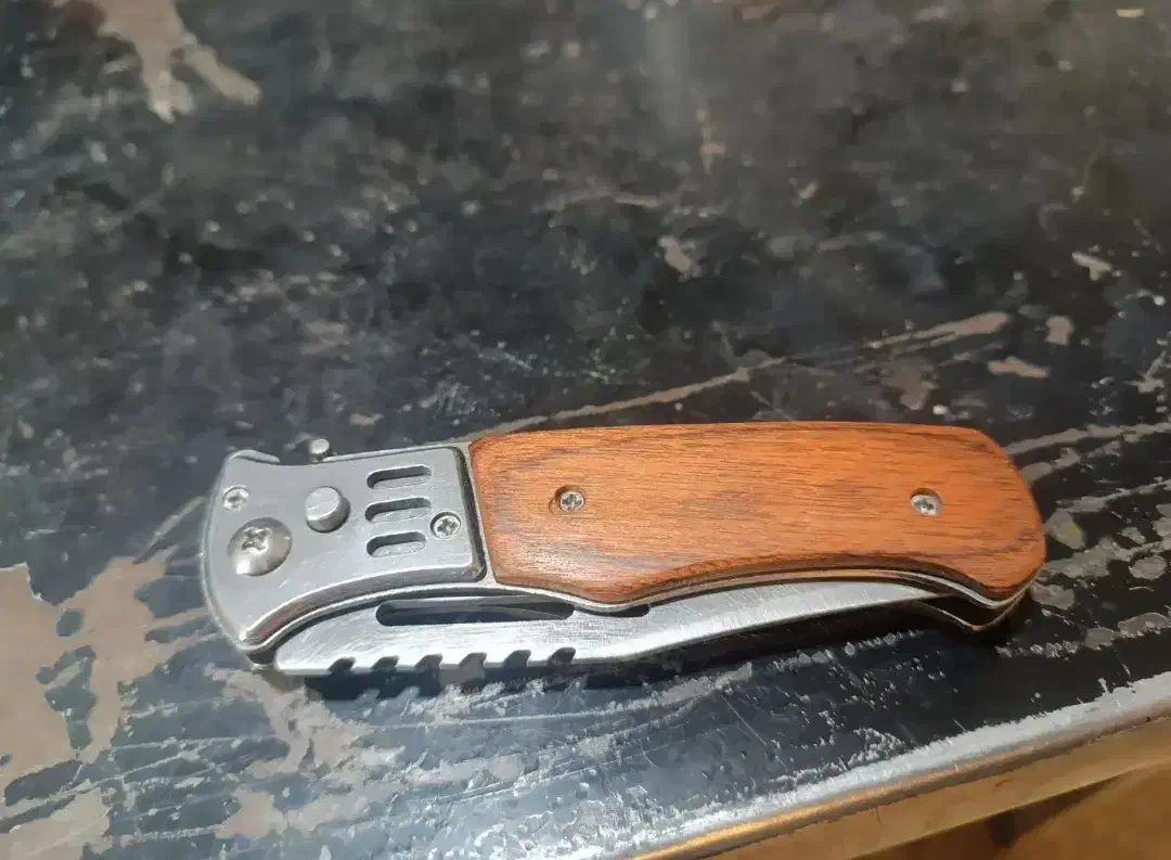 چاقو|کلکسیون اشیاء عتیقه|مشهد, فدک|دیوار