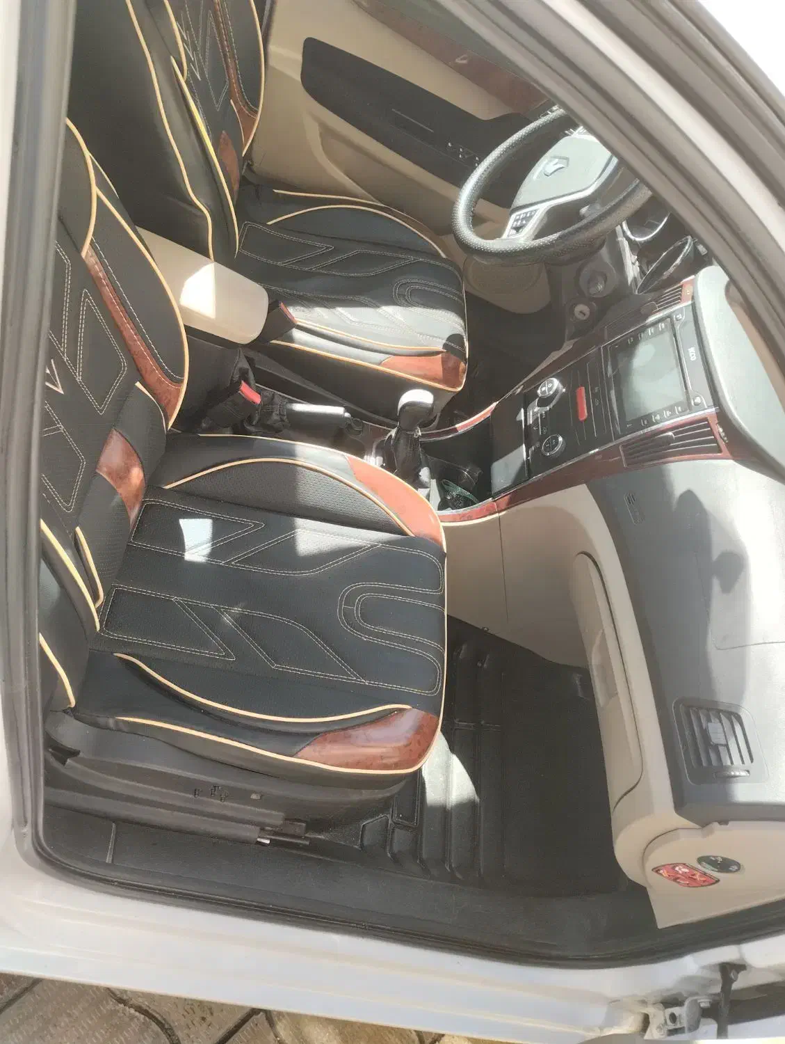 دنا|خودرو سواری و وانت|ملایر, |دیوار