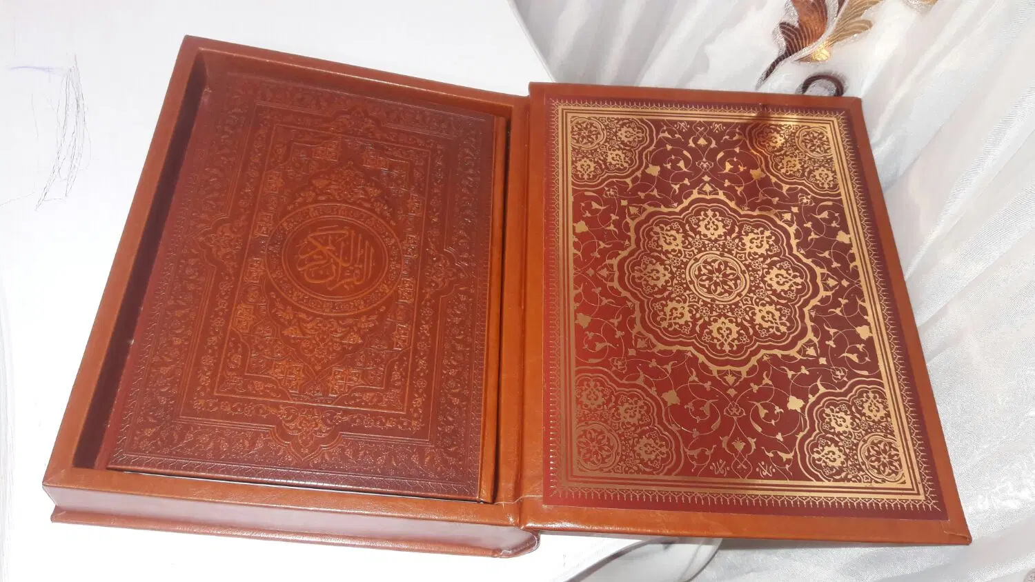 قرآن|کتاب و مجله مذهبی|قم, شاه ابراهیم|دیوار