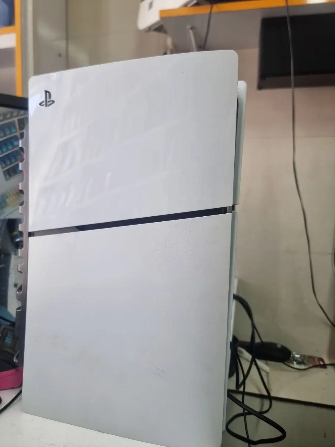 ps5 slim|کنسول، بازی ویدئویی و آنلاین|صدرا-فارس, فاز ۱|دیوار