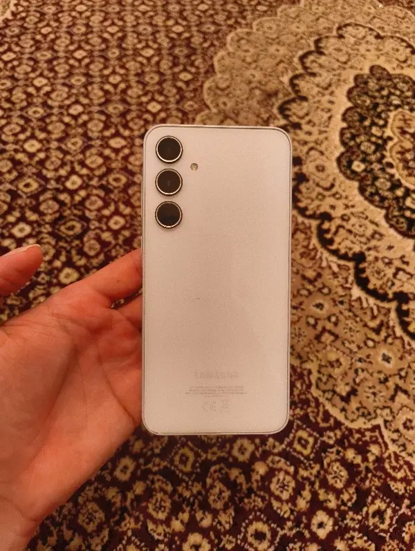 a35 256|موبایل|کرمانشاه, |دیوار