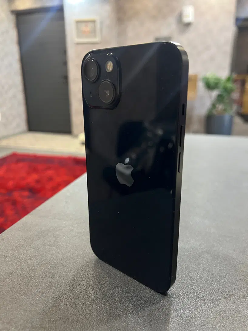 iphone 13|موبایل|قم, انسجام|دیوار