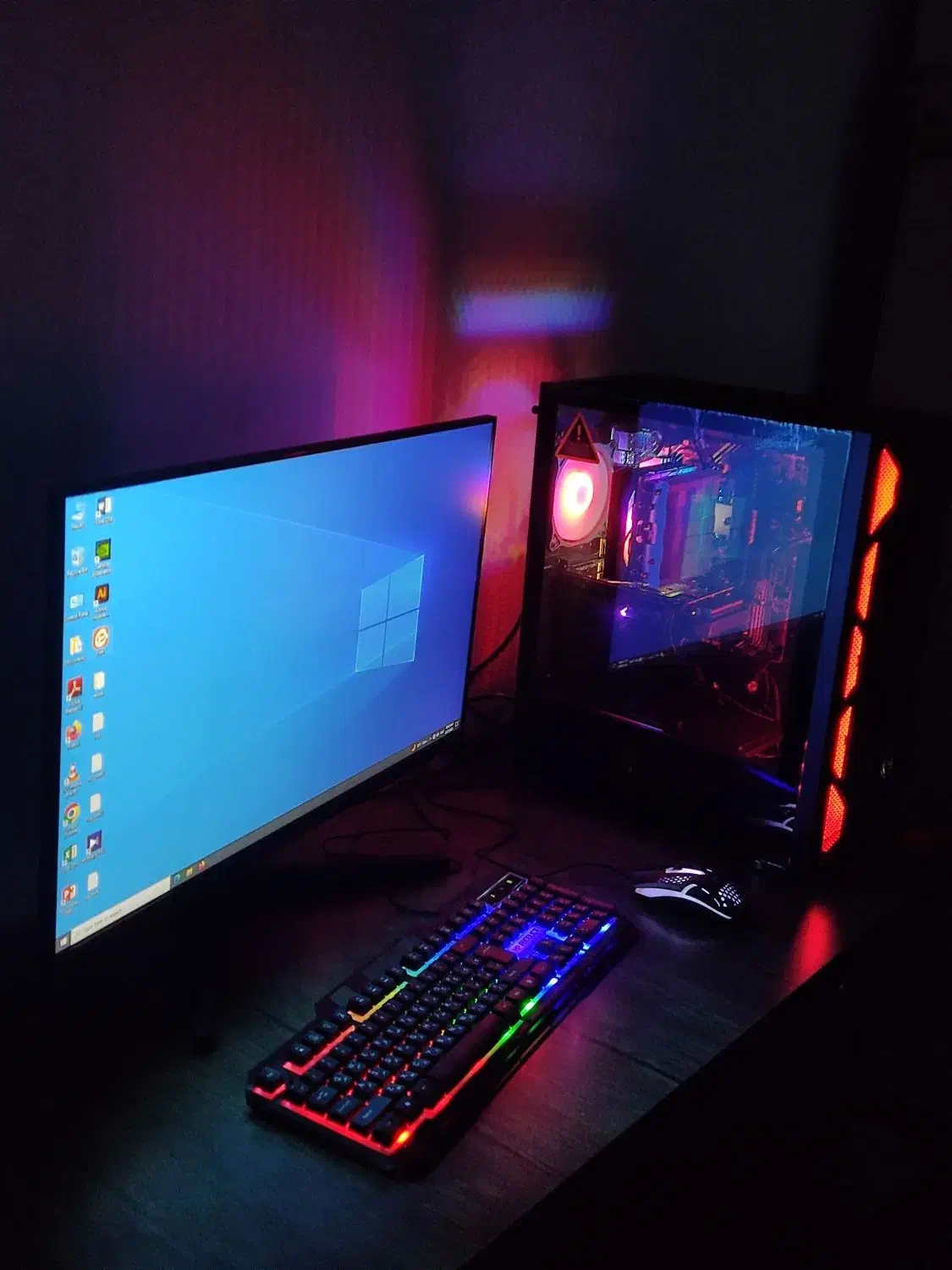 سیستم گیمینگ|رایانه رومیزی|ساوه, |دیوار