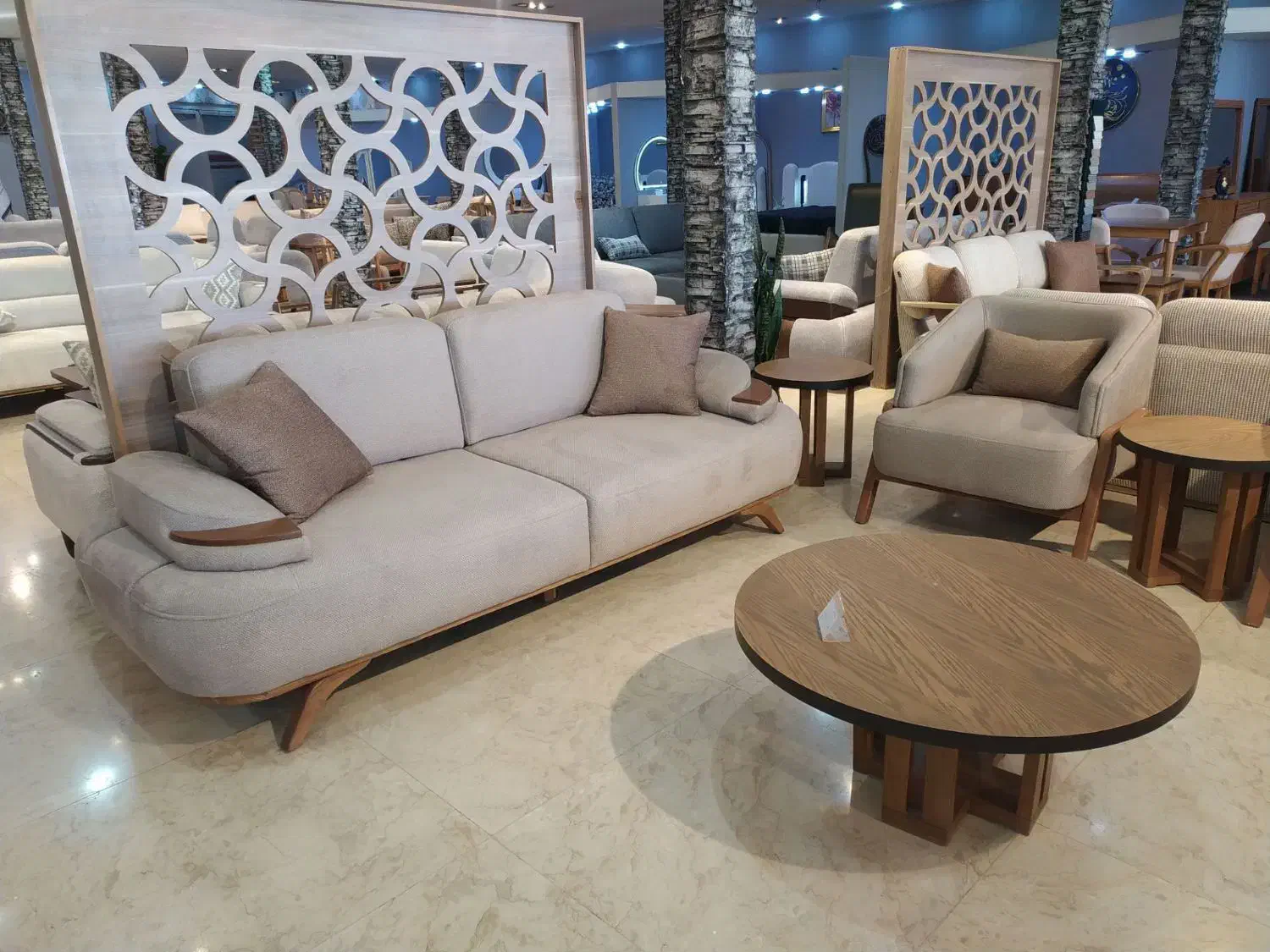 مبل راحتی|مبلمان خانگی و میز عسلی|رباطکریم, پیغمبر|دیوار