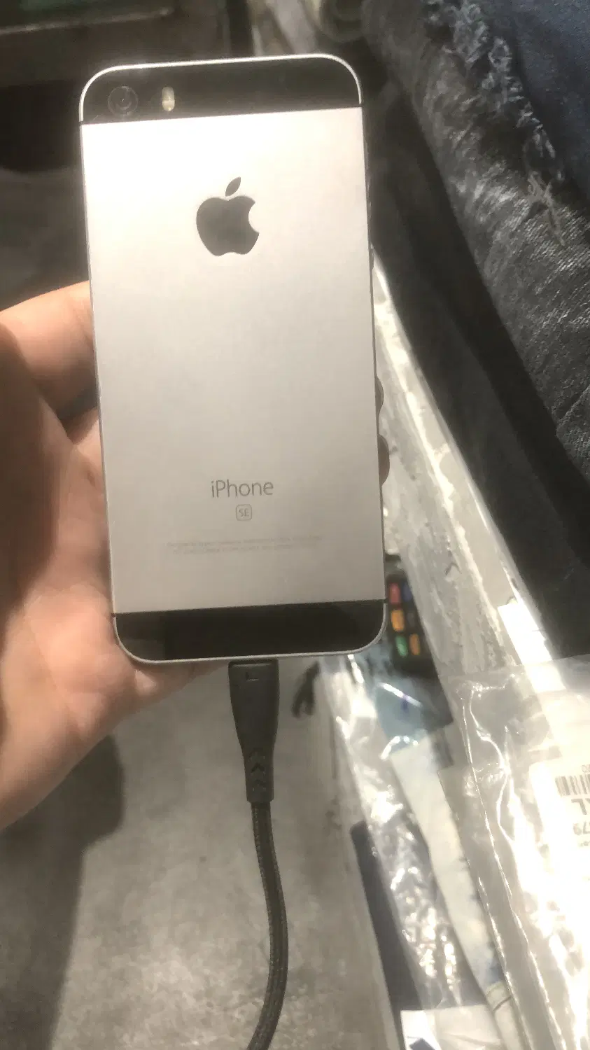 iphon se|موبایل|تهران, فردوسی|دیوار