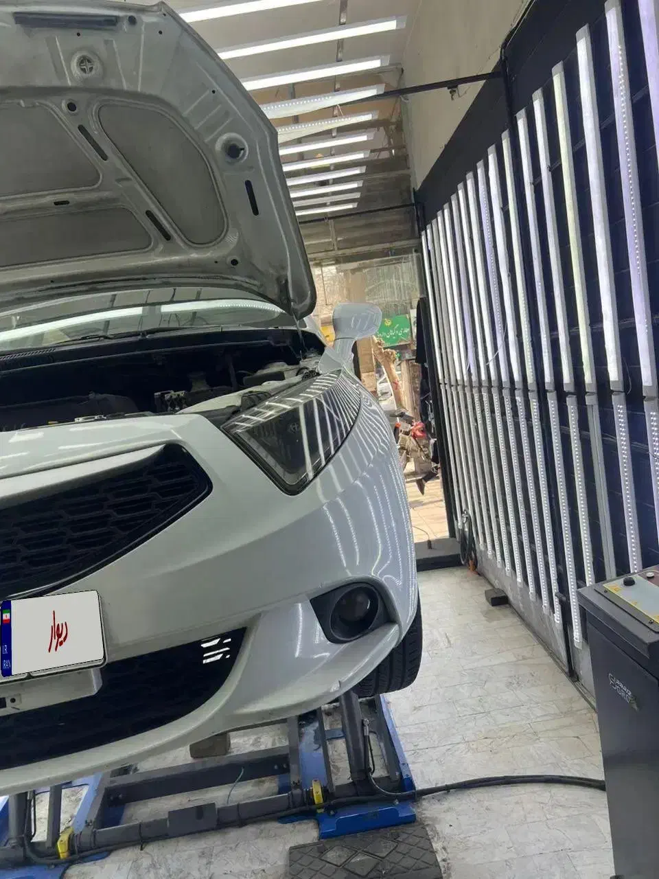 برلیانس ۲۲۰|خودرو سواری و وانت|تهران, صادقیه|دیوار