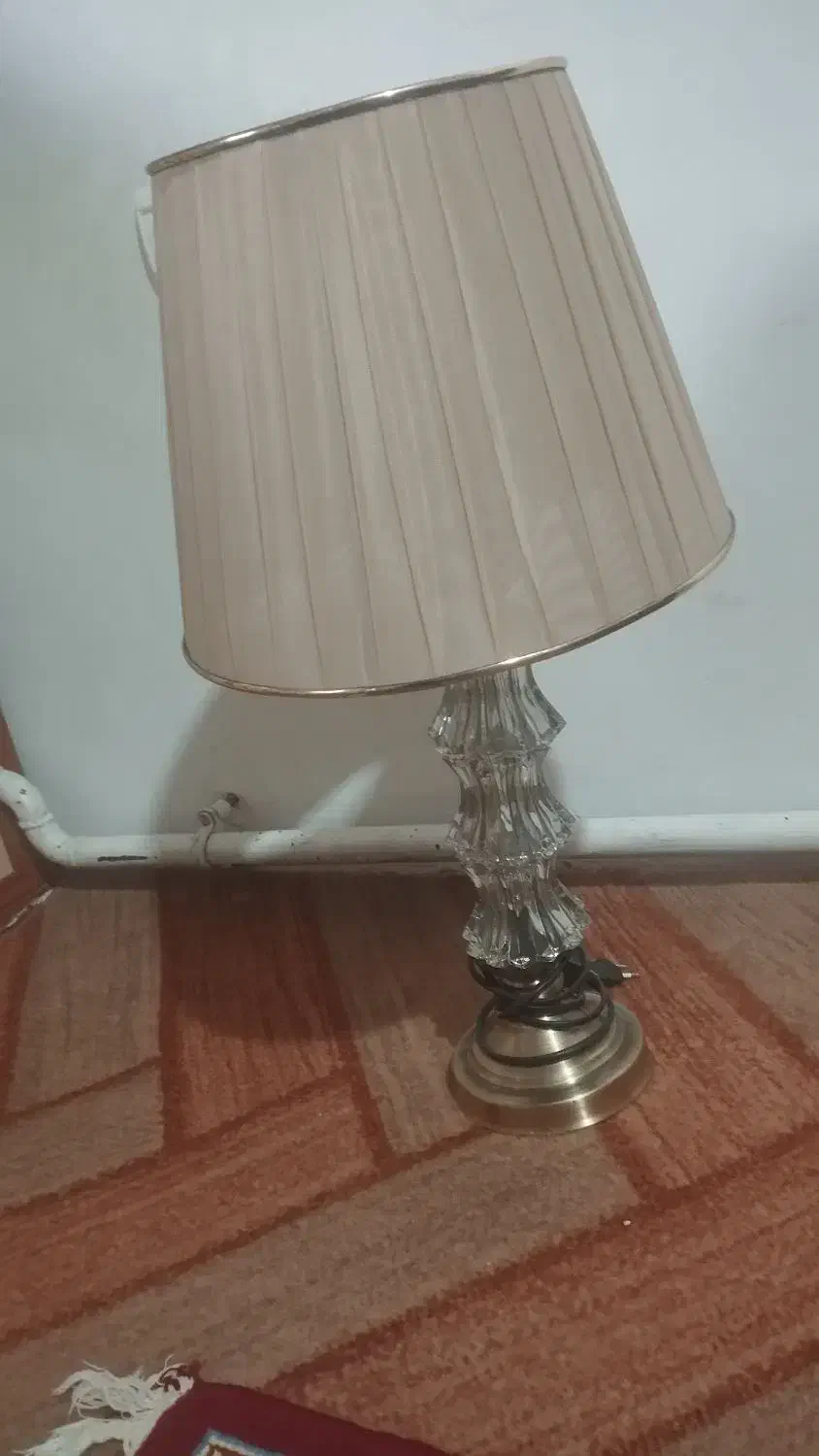 ورق بزنید|بندرخت و رختآویز|سراب, |دیوار