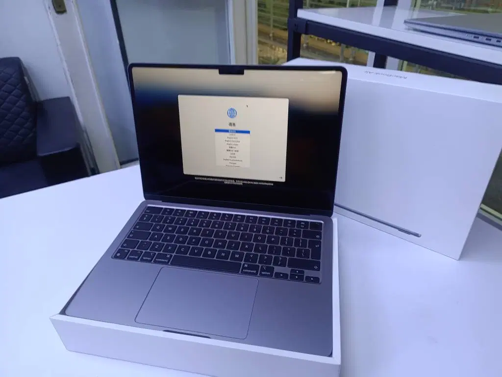 MacBook Air 13.6-inch|رایانه همراه|تهران, فلسطین (میدان انقلاب)|دیوار
